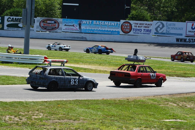 Illustration for article titled The 24 Hours Of LeMons New England 2009 Über Gallery, Part 5